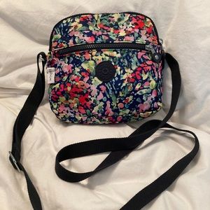 NWT- Kipling Keefe Shoulder Crossbody Bag Double Zip Nylon Retro Floral